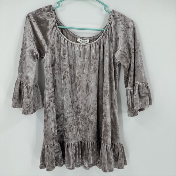 beachlunchlounge Tops - BEACH LUNCH LOUNGE COLLECTION Sheetal Crushed Velvet Champagne Ruffled T…